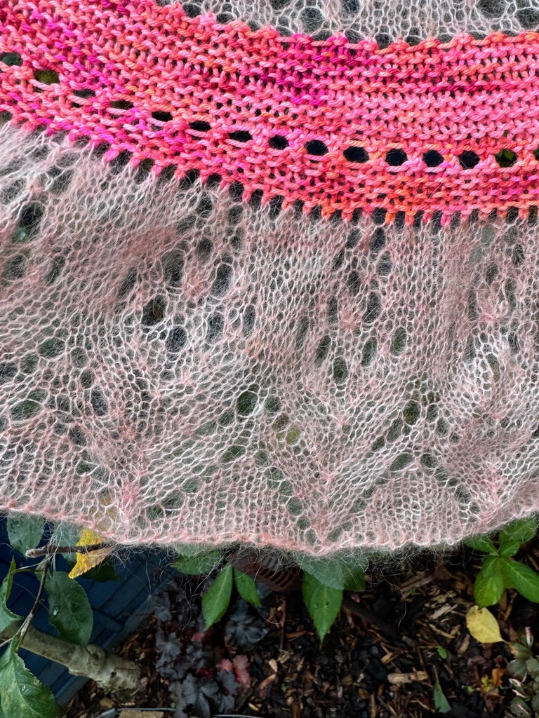 close up of lower edge of Robach shawl
